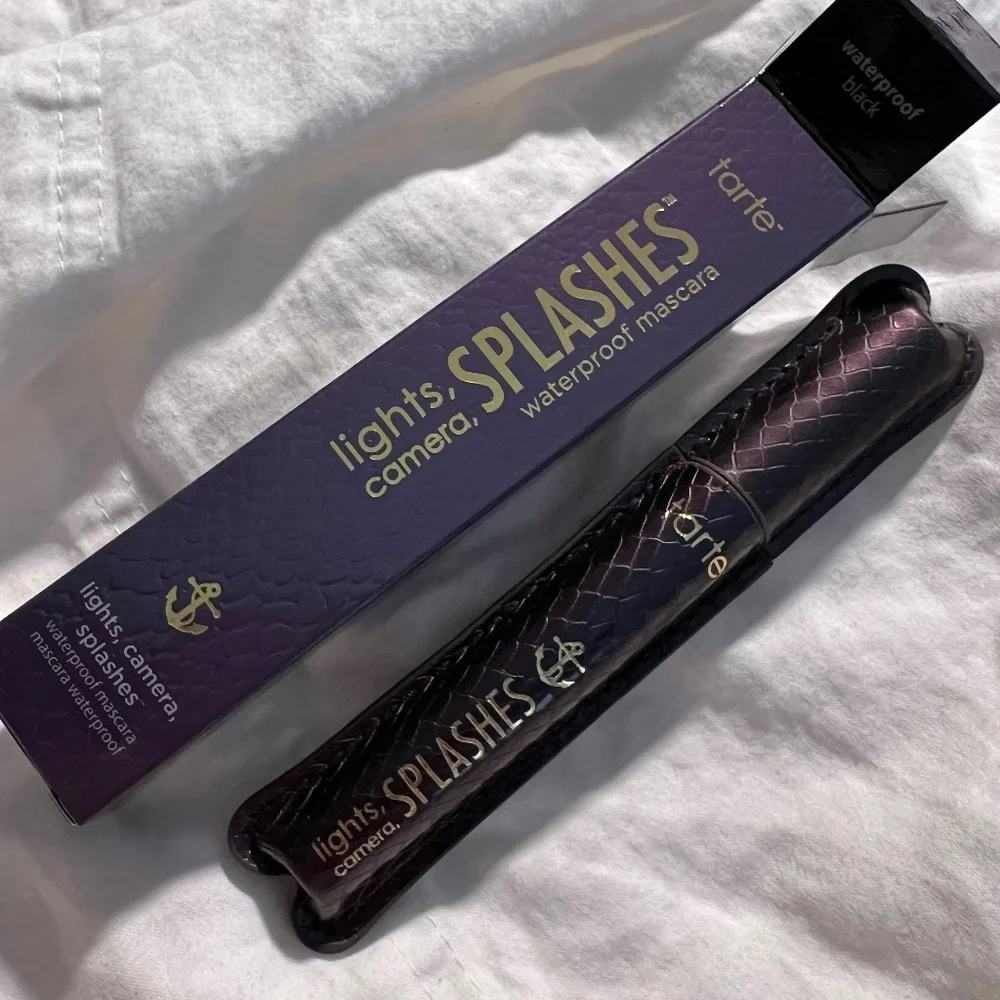 NIB Taste Lights, Camera, Splashes™ Waterproof Mascara Instant Eye Lift Black